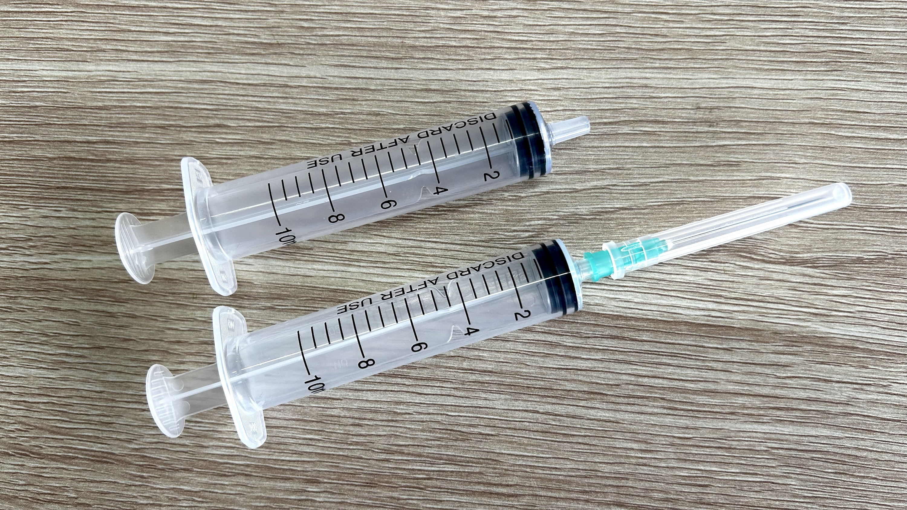 ống ti&ecirc;m 10ml c&oacute; kim 21G